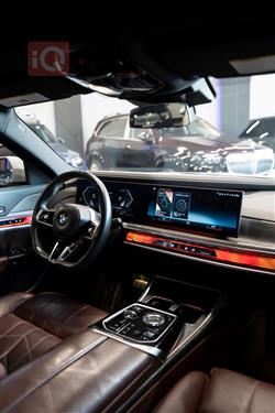 بي ام دبليو الفئة 7